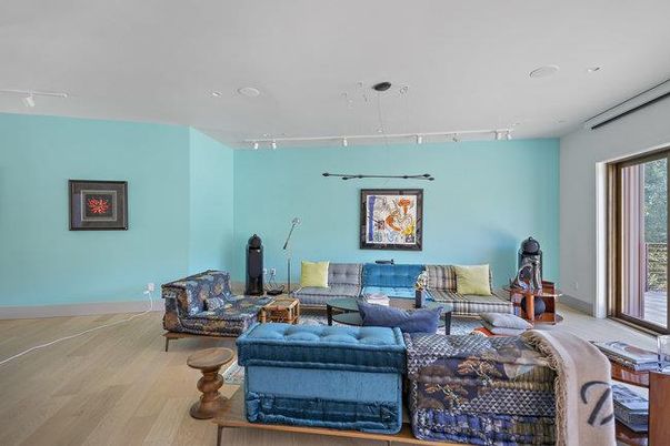 Interior, Living room, Pendant Lights, Recessed Lighting, Wood Texture Flooring