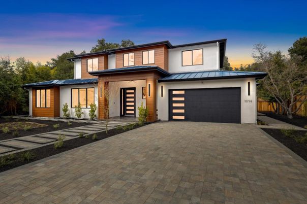 Attached, Exterior, Facade, Modern