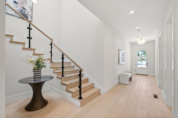 Interior, Recessed Lighting, Wood Texture Flooring