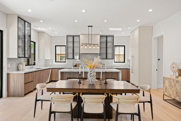 Dining room, Interior, Kitchen, Pendant Lights, Recessed Lighting, Stainless Steel Appliances, Wood Texture Flooring