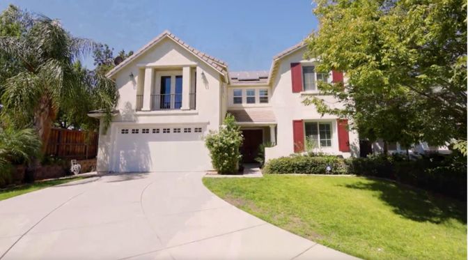 Attached, Exterior, Facade, Mediterranean