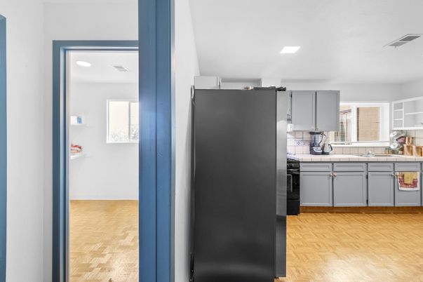 Interior, Kitchen, Recessed Lighting, Wood Texture Flooring