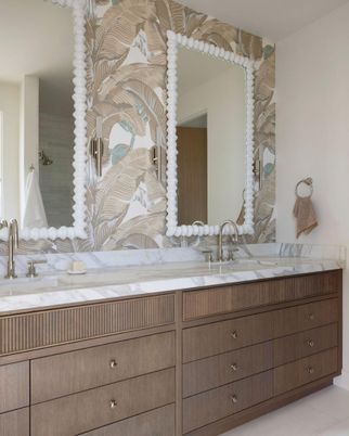 Bathroom, Dual Sink Vanities, Interior