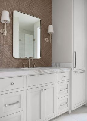 Bathroom, Dual Sink Vanities, Interior