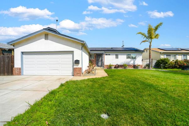 Attached, Backyard, Exterior, Facade, Solar Panels, Ranch