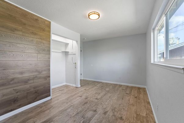 Empty room, Interior, Wood Texture Flooring, Wooden Walls