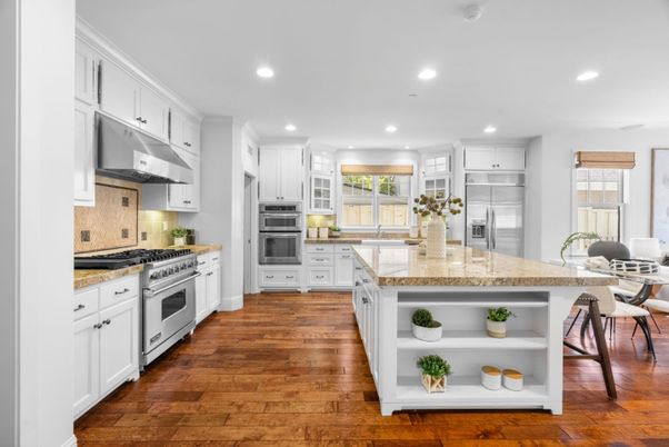 Dining room, Interior, Kitchen, Recessed Lighting, Stainless Steel Appliances, Wood Texture Flooring