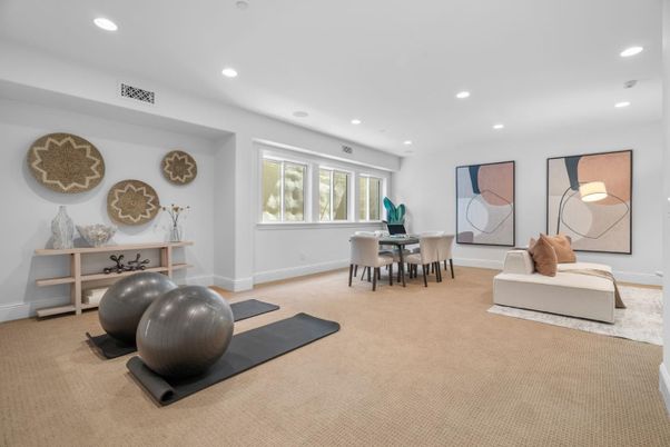 Dining room, Fitness Equipment, Interior, Recessed Lighting