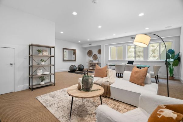 Dining room, Interior, Living room, Recessed Lighting