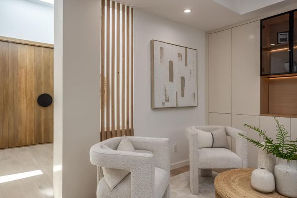 Interior, Recessed Lighting, Wood Texture Flooring