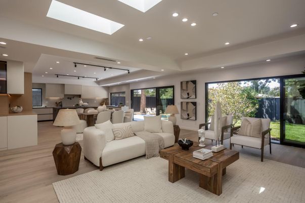 Dining room, Interior, Kitchen, Living room, Pendant Lights, Recessed Lighting, Stainless Steel Appliances, Wood Texture Flooring