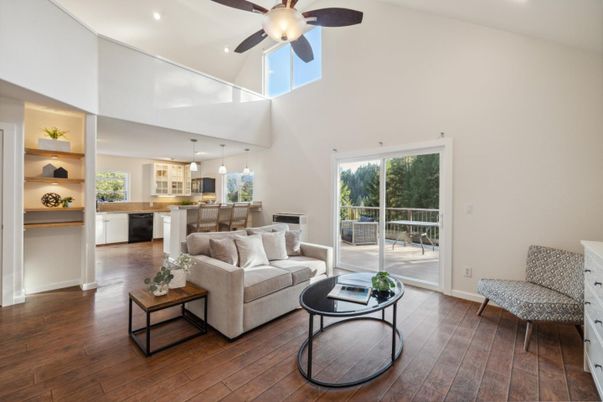Interior, Kitchen, Living room, Pendant Lights, Recessed Lighting, Wood Texture Flooring