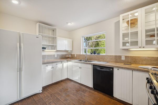 Interior, Kitchen, Recessed Lighting, Wood Texture Flooring