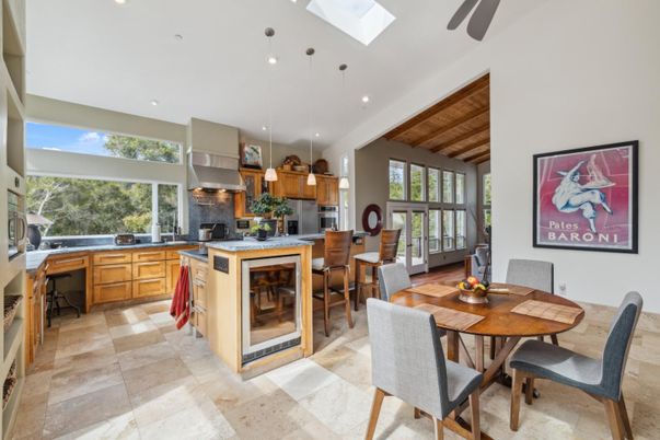 Dining room, Interior, Kitchen, Pendant Lights, Recessed Lighting, Wooden Beams, Wooden Ceilings