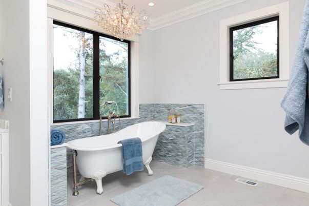 Bathroom, Chandelier, Free Standing Baths, Interior, Recessed Lighting