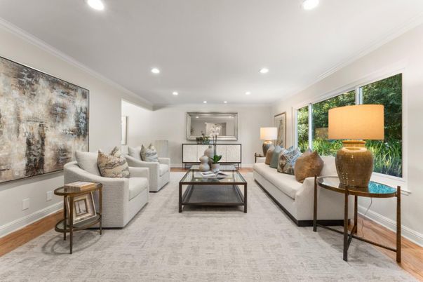 Interior, Living room, Recessed Lighting, Wood Texture Flooring