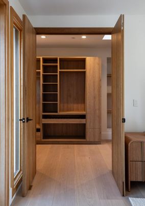 Interior, Recessed Lighting, Walk-in Closets, Wood Texture Flooring