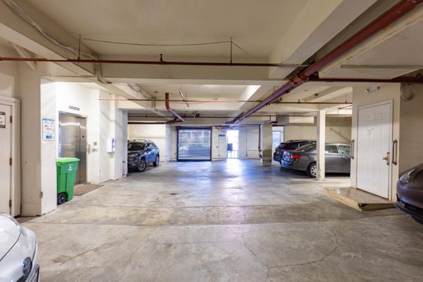 Garage, Interior