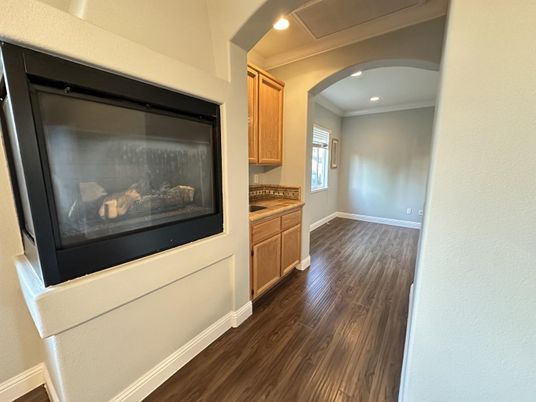 Interior, Recessed Lighting, Wood Texture Flooring