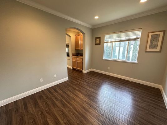 Empty room, Interior, Recessed Lighting, Wood Texture Flooring