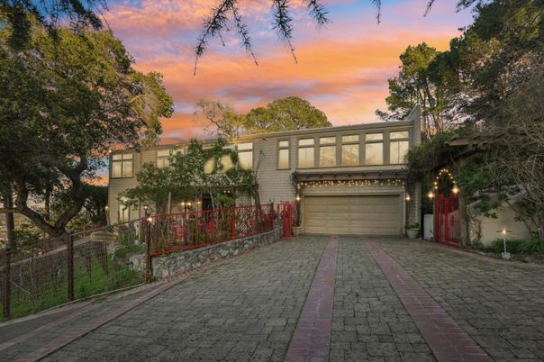 Attached, Exterior, Facade, Brick Facade, Modern