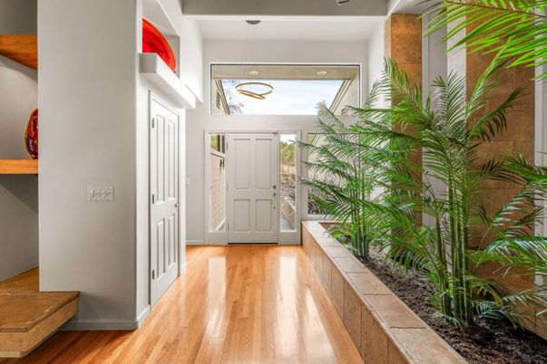 Interior, Pendant Lights, Wood Texture Flooring