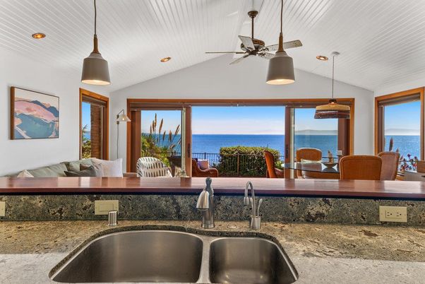 Dining room, Interior, Kitchen, Pendant Lights, Recessed Lighting, Water