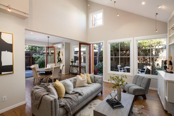 Dining room, Interior, Living room, Pendant Lights, Recessed Lighting, Wood Texture Flooring