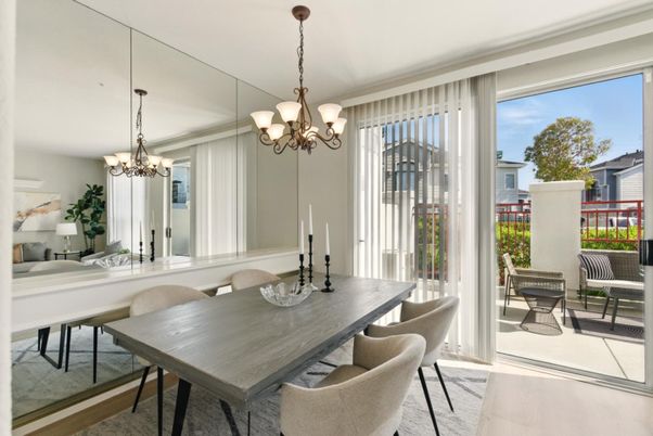 Chandelier, Dining room, Interior