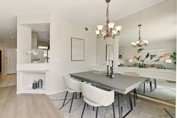 Chandelier, Dining room, Interior, Recessed Lighting, Wood Texture Flooring