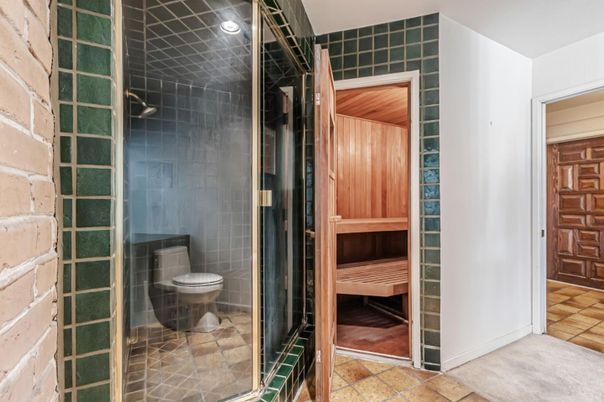 Bathroom, Interior, Recessed Lighting, Sauna Room