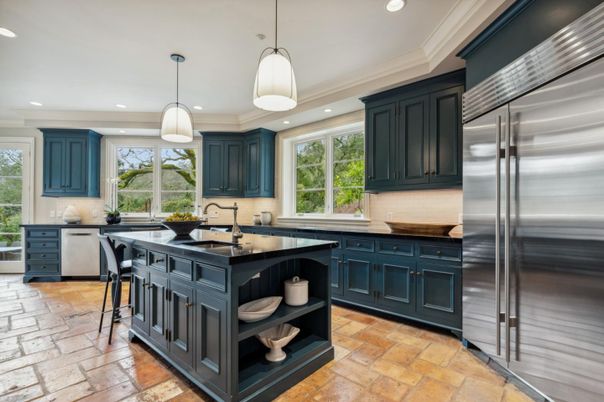 Interior, Kitchen, Pendant Lights, Recessed Lighting, Stainless Steel Appliances