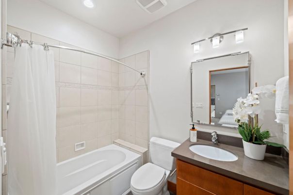 Bathroom, Interior, Recessed Lighting