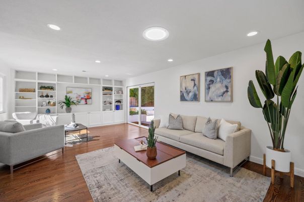 Interior, Living room, Recessed Lighting, Wood Texture Flooring
