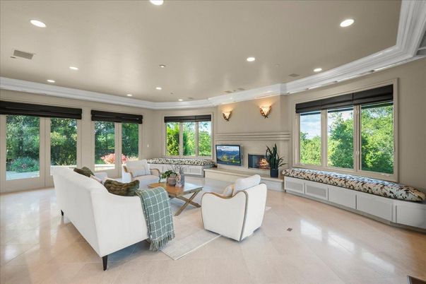 Fireplace, Interior, Living room, Recessed Lighting