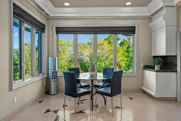 Dining room, Interior, Recessed Lighting