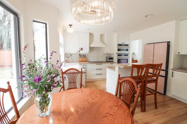 Chandelier, Dining room, Interior, Kitchen, Recessed Lighting, Stainless Steel Appliances, Wood Texture Flooring