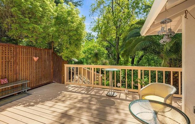 Exterior, Wood Texture Flooring
