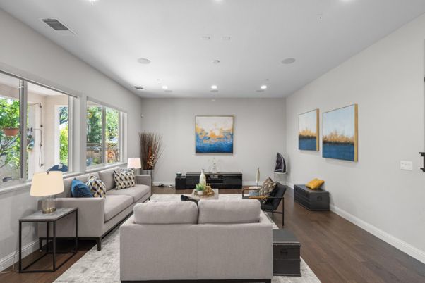 Interior, Living room, Recessed Lighting, Wood Texture Flooring