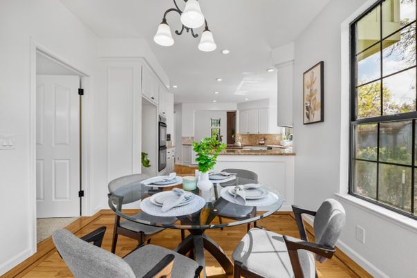 Dining room, Interior, Kitchen, Recessed Lighting, Wood Texture Flooring