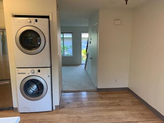 Interior, Utility Closets, Washer, Wood Texture Flooring
