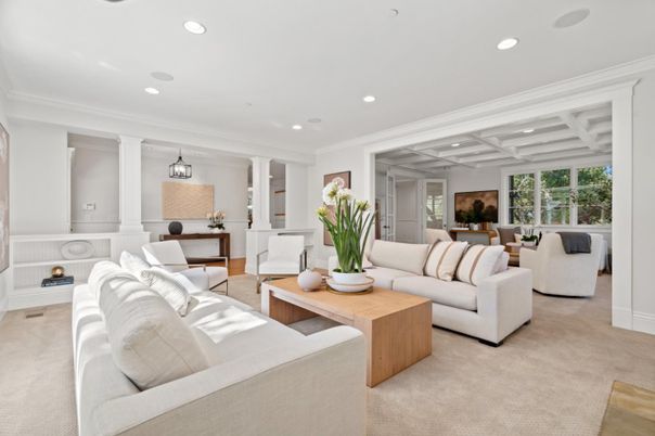 Dining room, Interior, Living room, Pendant Lights, Recessed Lighting