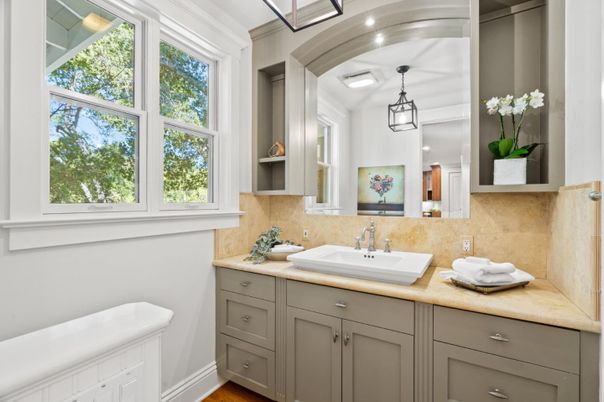 Bathroom, Interior, Pendant Lights, Wood Texture Flooring