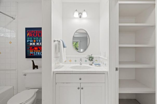 Bathroom, Interior, Tile Countertops