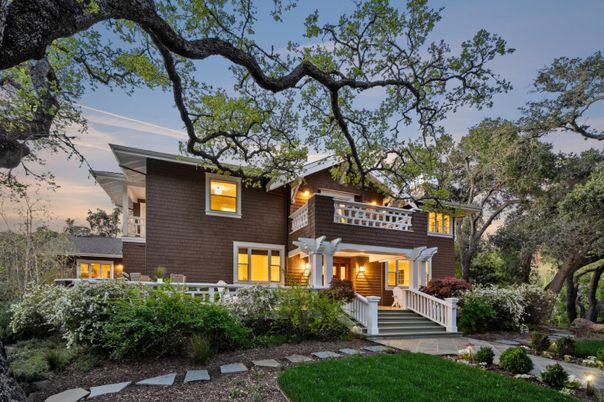 Backyard, Exterior, Facade, American Foursquare