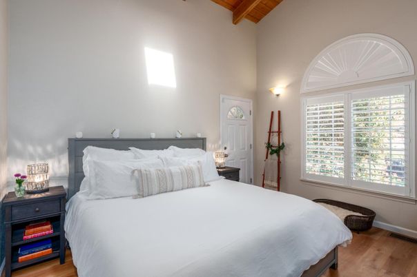 Bedroom, Interior, Wooden Beams, Wooden Ceilings, Wood Texture Flooring