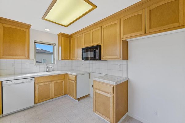 Interior, Kitchen, Recessed Lighting, Tile Countertops