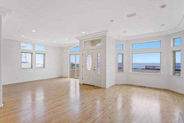 Empty room, Interior, Recessed Lighting, Water, Wood Texture Flooring