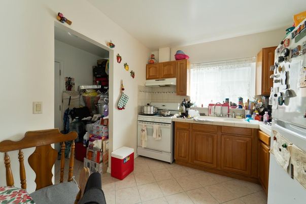 Interior, Kitchen, Tile Countertops