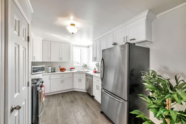 Interior, Kitchen, Stainless Steel Appliances, Wood Texture Flooring